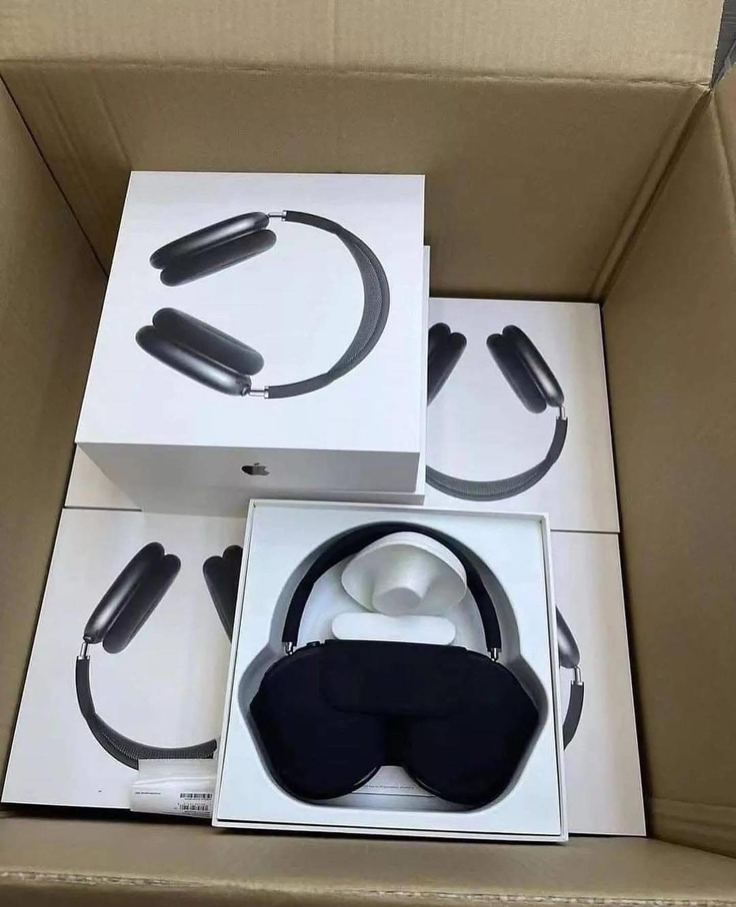 Apple Airpod Pro Max Liquidation Pallets image 5