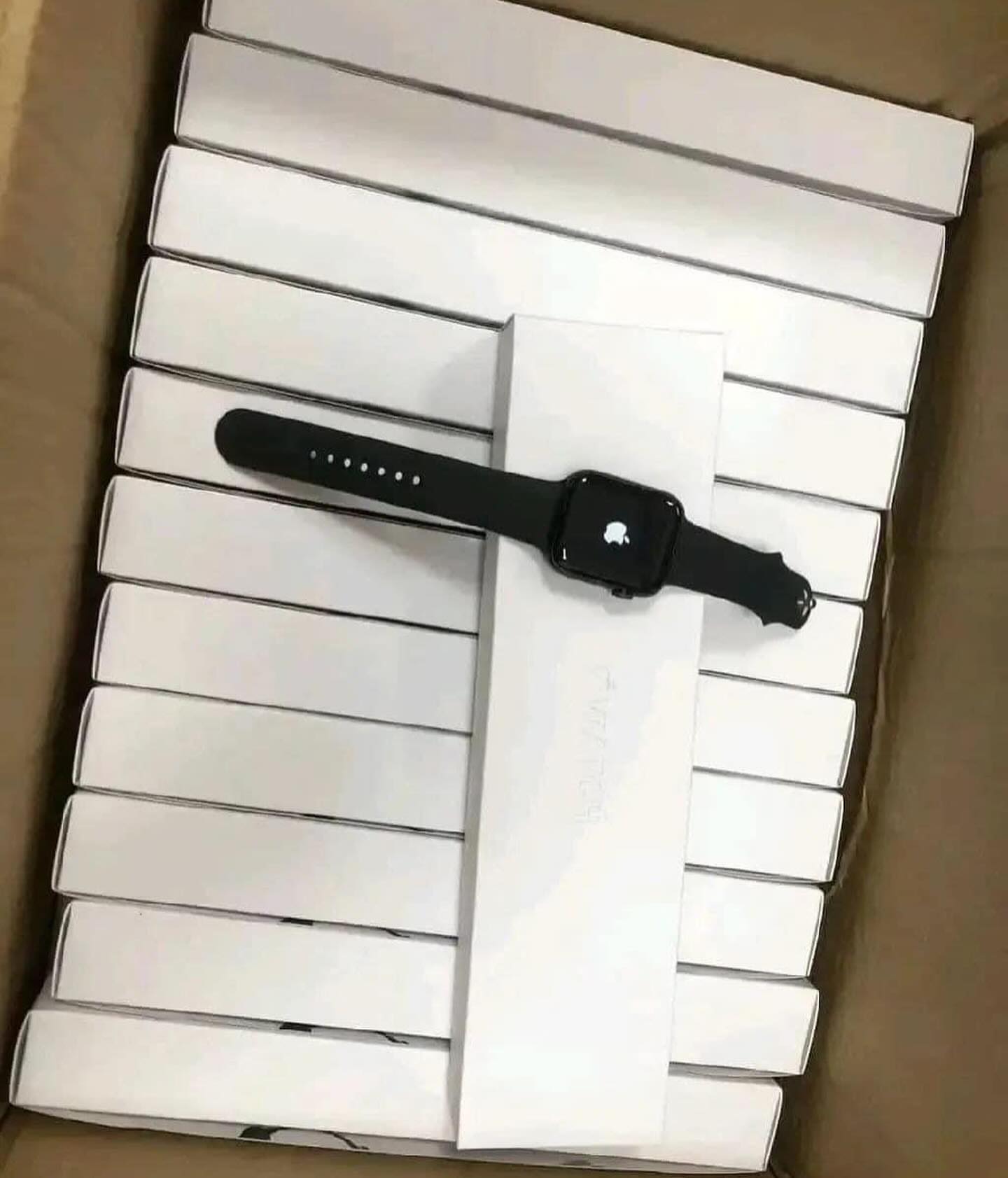 Wholesale Apple Series 8 Watches Pallets image 6