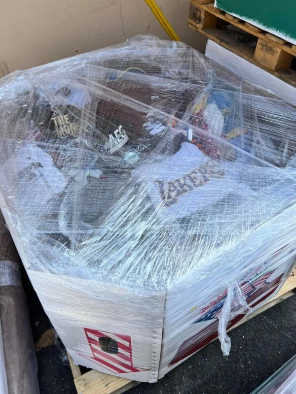 Clothing pallet image 0