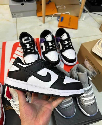 Branded Sneakers Pallets image 3