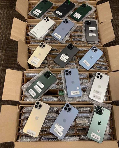 iPhone liquidation pallets image 3