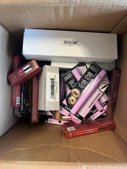 Makeup Mystery Box Pallets image 3