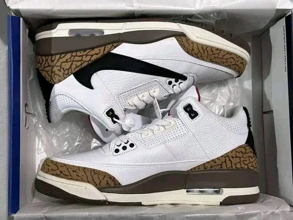 Sneakers Whole sale image 2