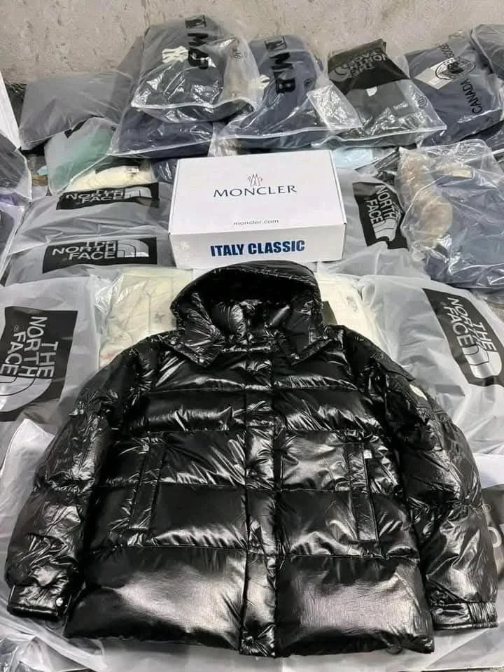 Jacket moncler Pallet image 3