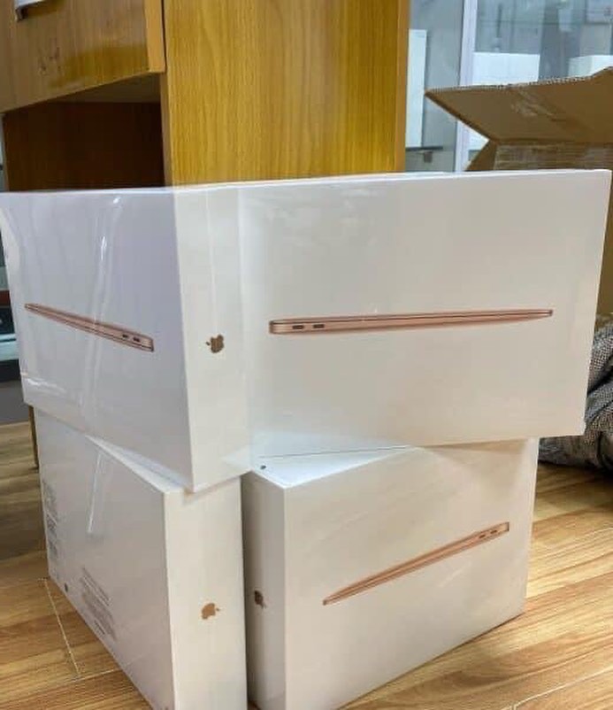 Wholesale Macbook Air Liquidation Pallets image 2