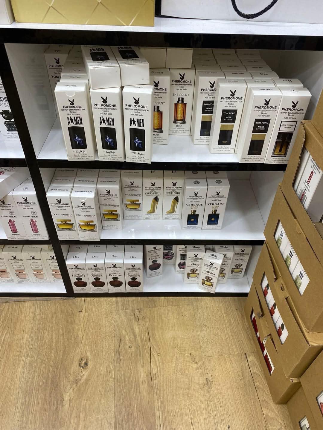 Authentic Mini Perfume Pallets image 4