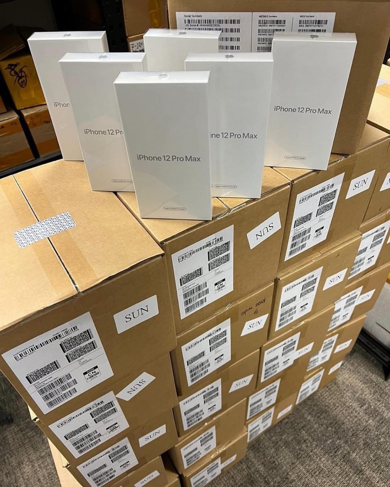Wholesale Iphone 12 Pro Max Liquidation Pallet image 0