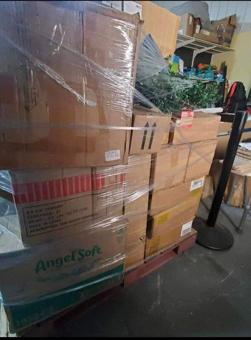 Christmas clothes pallet-bulk liquidation image 0