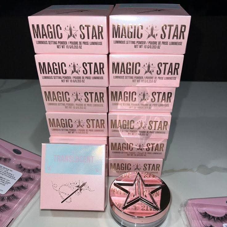 Jeffree Star Cosmetics Pallets image 1