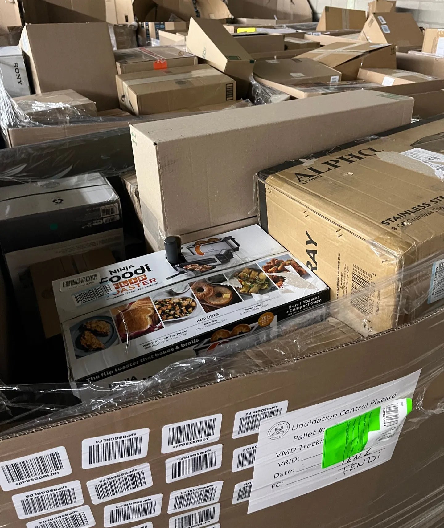 Amazon General Merchandise Truckload image 1