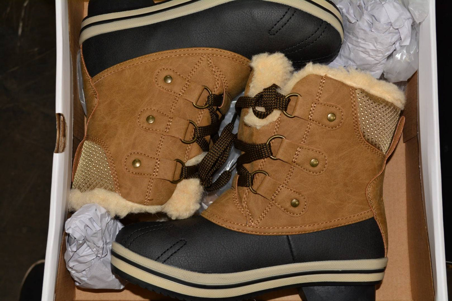 Assorted Shelf Pull Fall/Winter Womens Shoes image 3