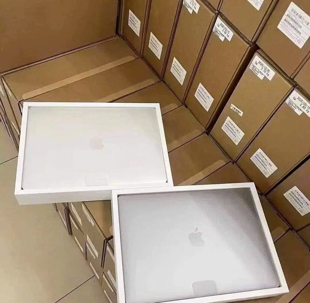 Wholesale Macbook Air Liquidation Pallets image 8