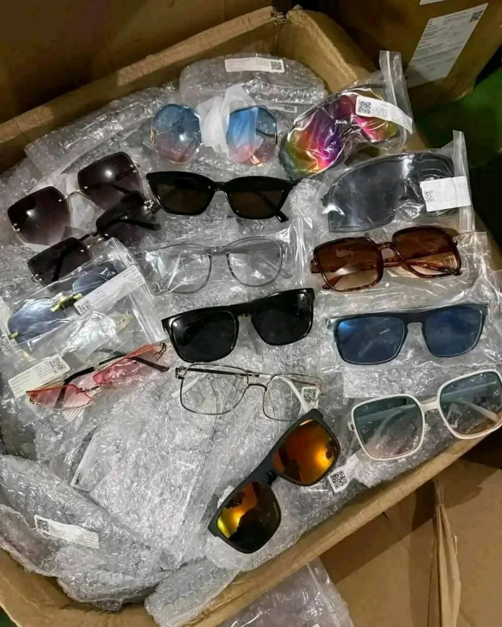 Sunglasses Shades Pallet image 4