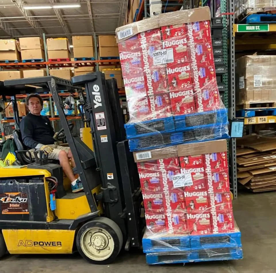 Wholesale Pallet of Baby Wipes – Pampers & Huggies image 1