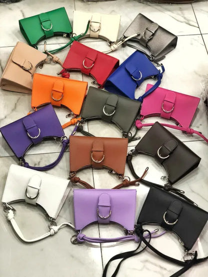 Woman Bags & Purse Pallets image 1