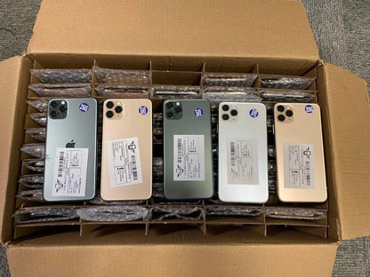 iPhone liquidation pallets image 1