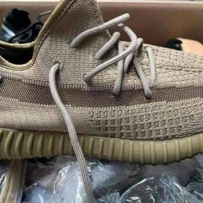 Yeezy Sneakers Pallets image 4