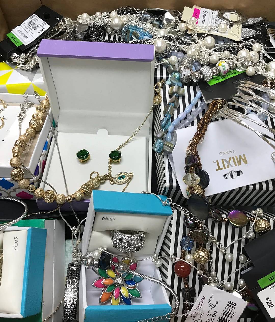 Brand New Jewelry Pallet image 0