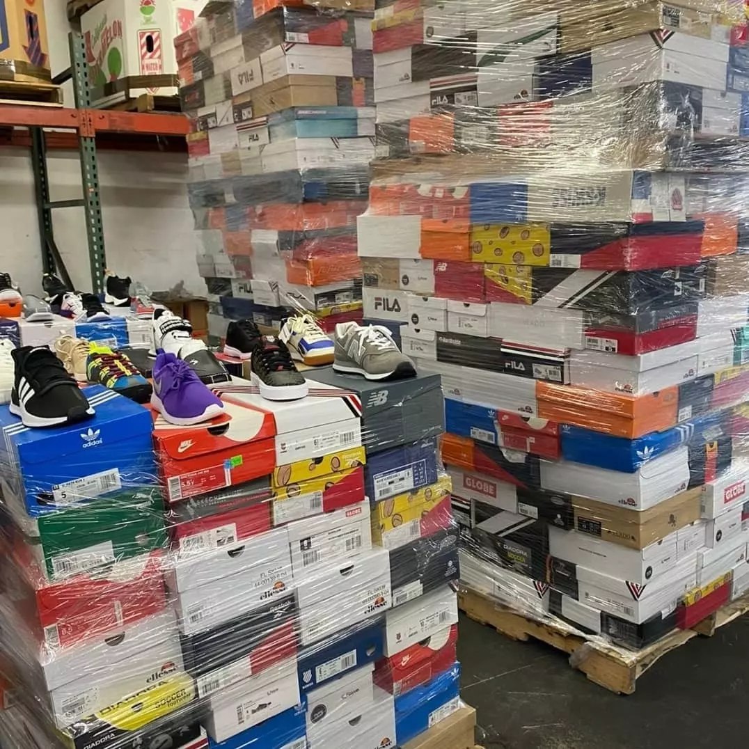 Athletic Shoes And Sneakers Pallets image 0