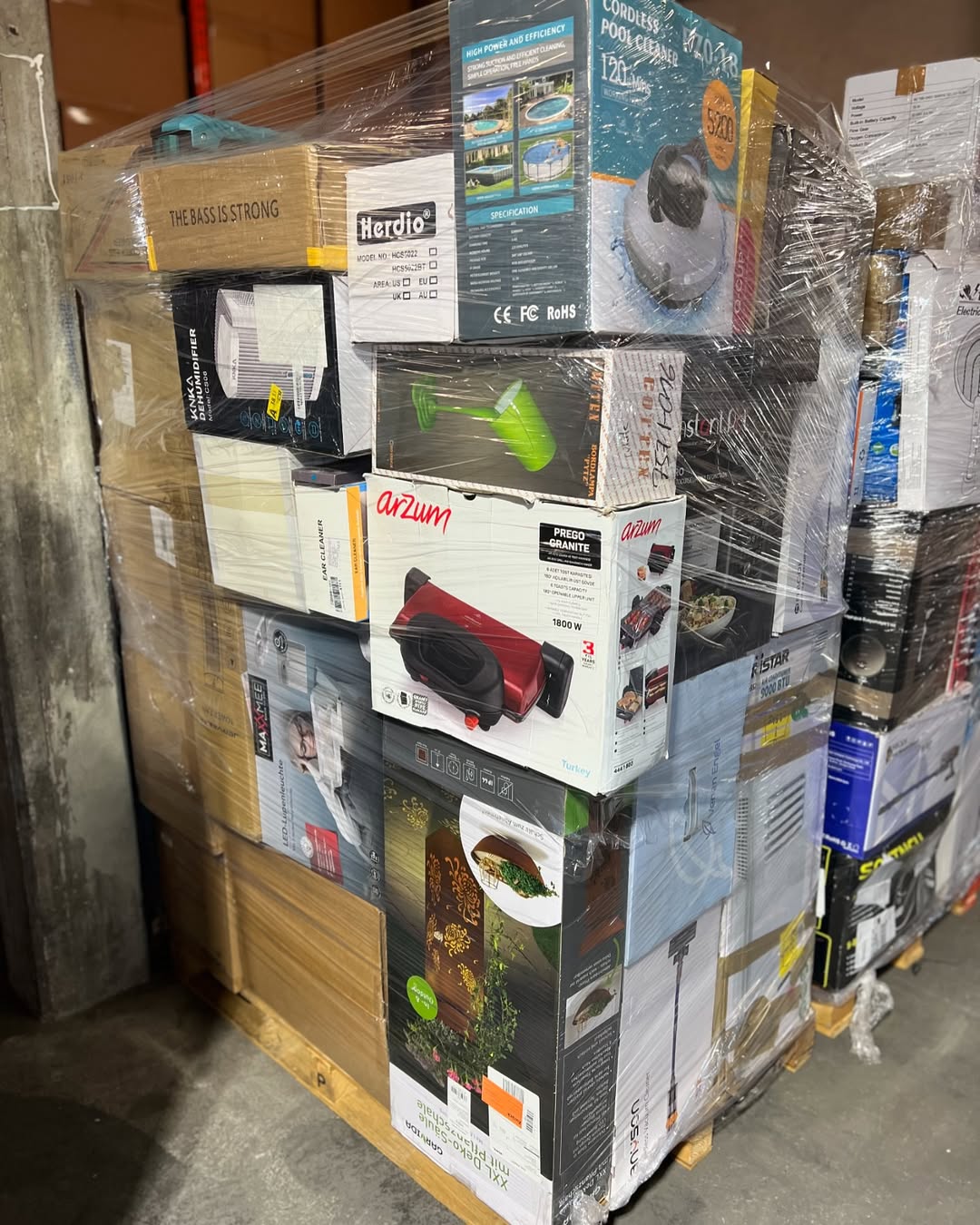Target and Amazon general merchandise image 0