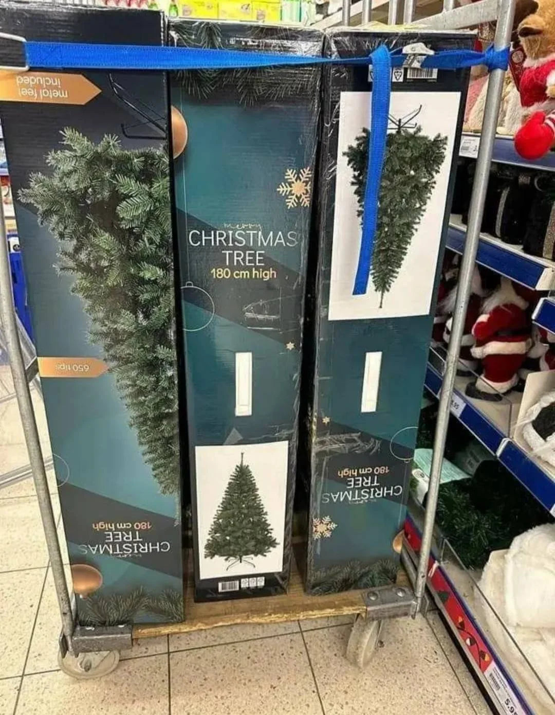 Christmas Tree Pallet image 2