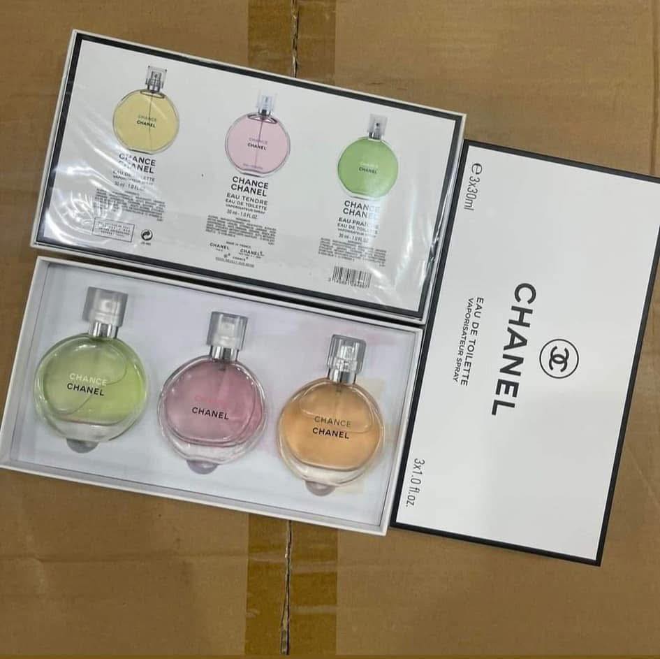 Authentic Mini Perfume Pallets image 3