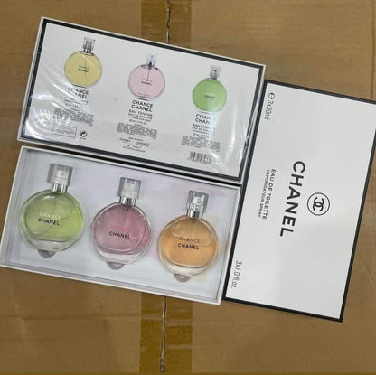 Authentic Mini Perfume Pallets image 3