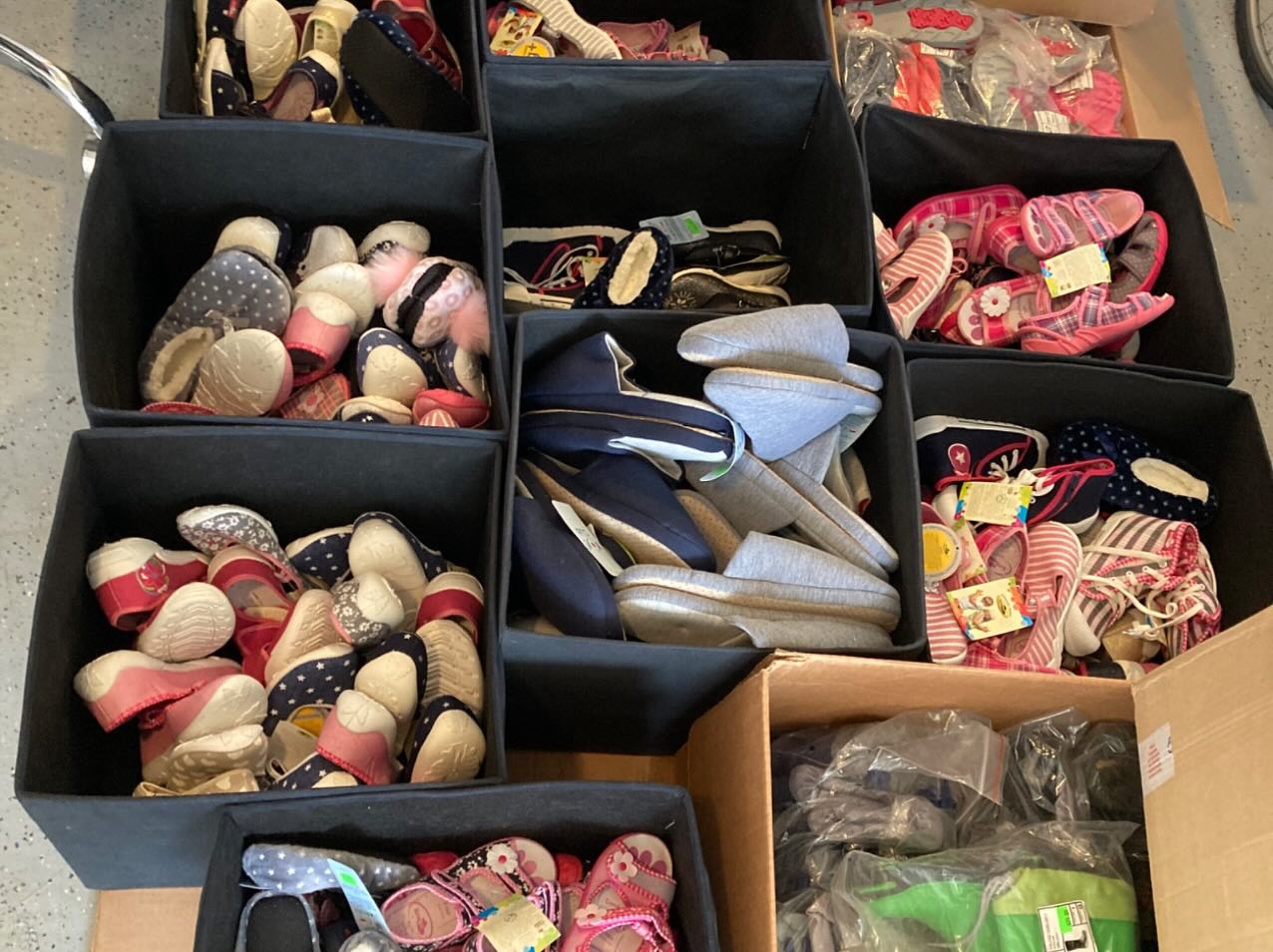 Kids shoes image 1