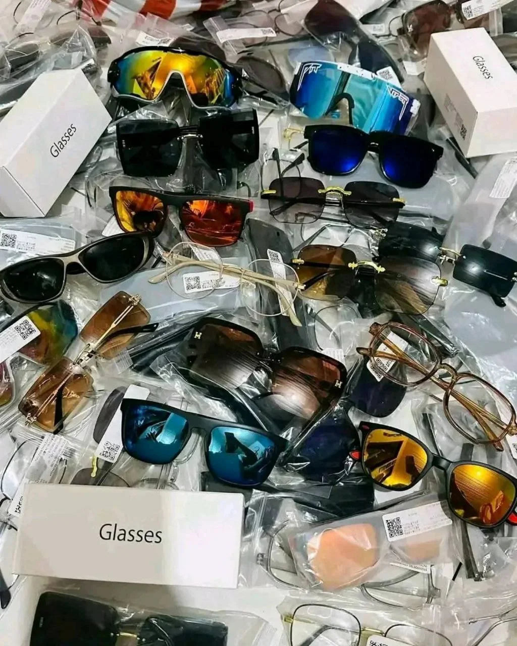 Sunglasses Shades Pallet image 0