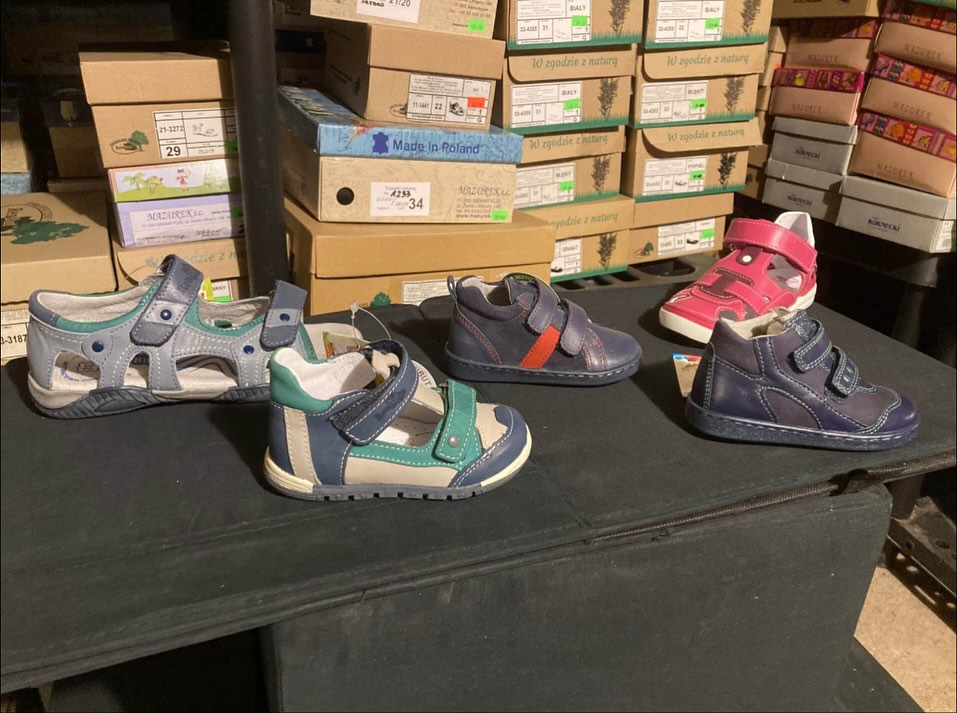 Kids shoes image 4