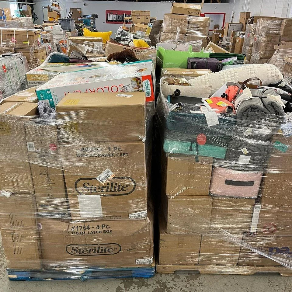 clothes pallets Mixed of Mens, Womens & Kids Returns/Shelf Pulls image 1