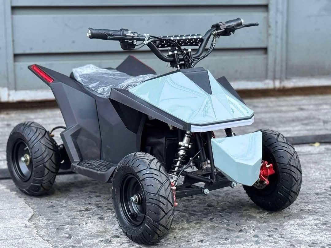 Tesla Cyberquad For Kids image 0