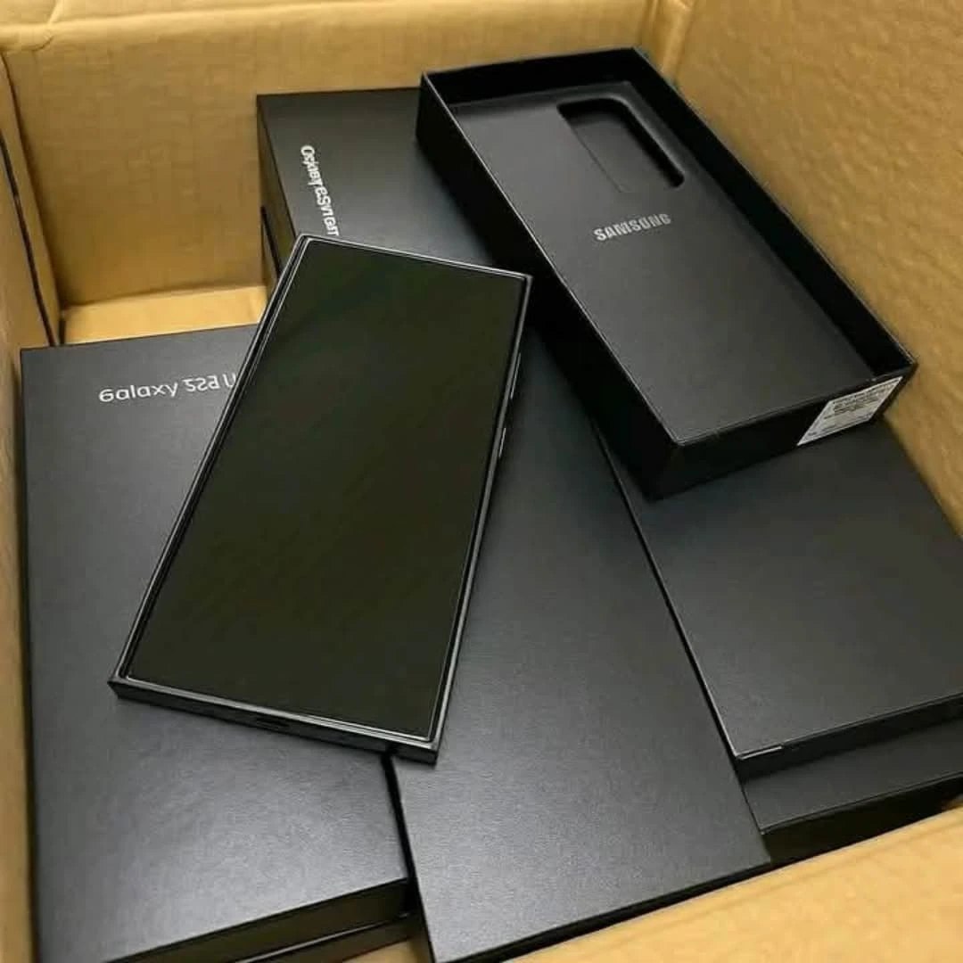 Product Highlights Model: Samsung Galaxy S23-5G  Storage Options: 128GB & 256GB (mixed per pallet)  Condition: Brand new, factory sealed, retail-ready  Quantity Per Pallet: 15 units  Price Per Pallet: $6000 USD  Shipping: Worldwide delivery available image 1